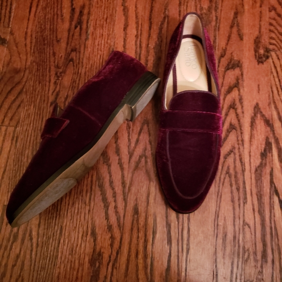 Franco Sarto burgundy loafers - Picture 2 of 3